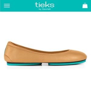 Tieks ballet flats in camel size 8